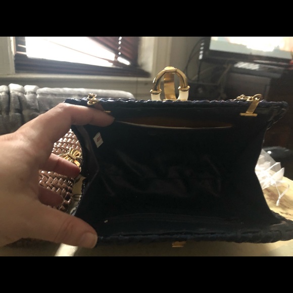 Pair of basket weave clutches metal clasps. MINT! - Picture 5 of 8